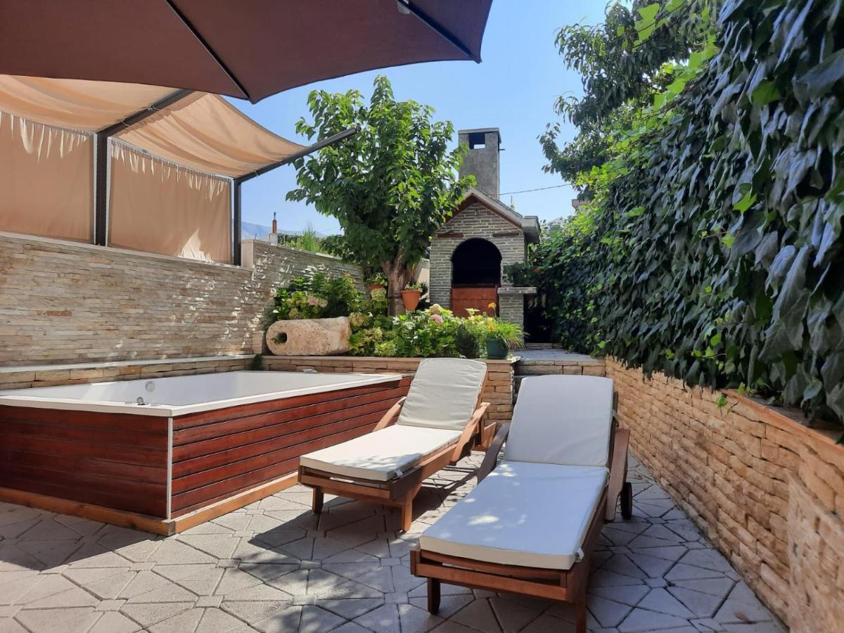 Apartments Vukovic Подстрана Екстер'єр фото