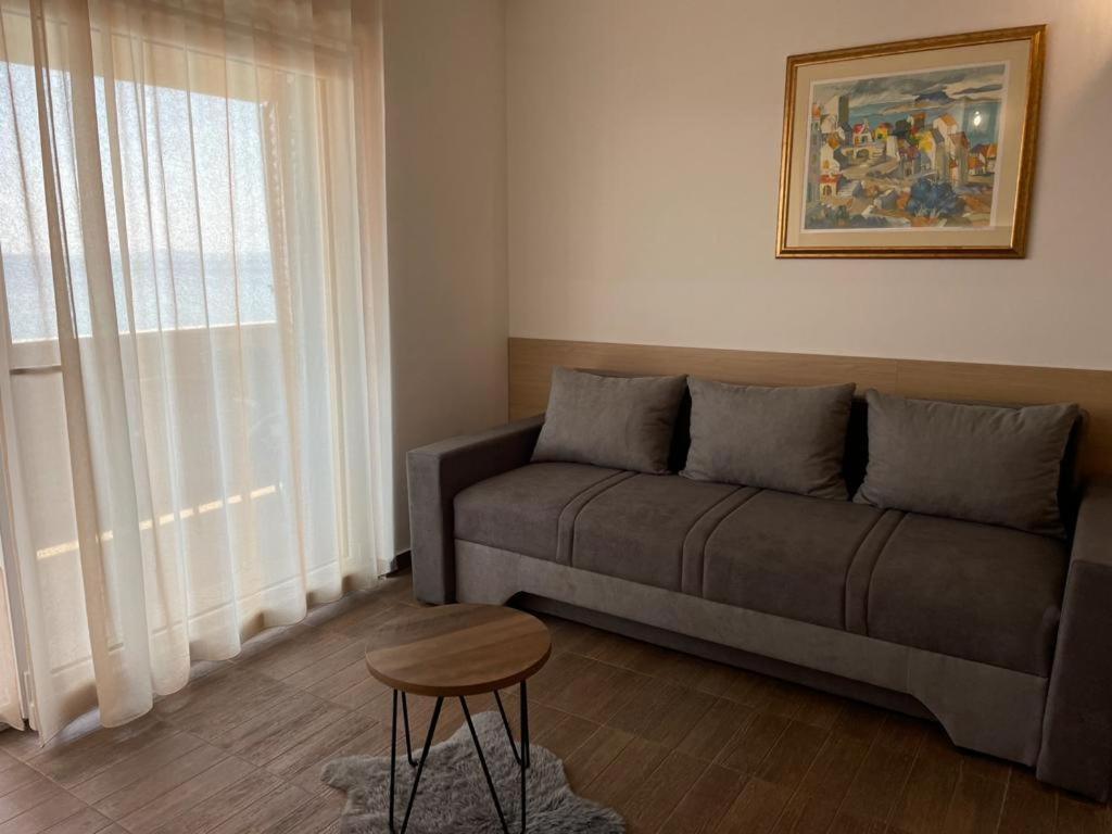 Apartments Vukovic Подстрана Екстер'єр фото