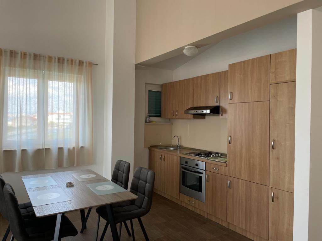 Apartments Vukovic Подстрана Екстер'єр фото