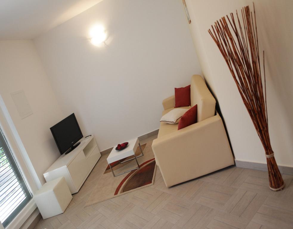 Apartments Vukovic Подстрана Екстер'єр фото