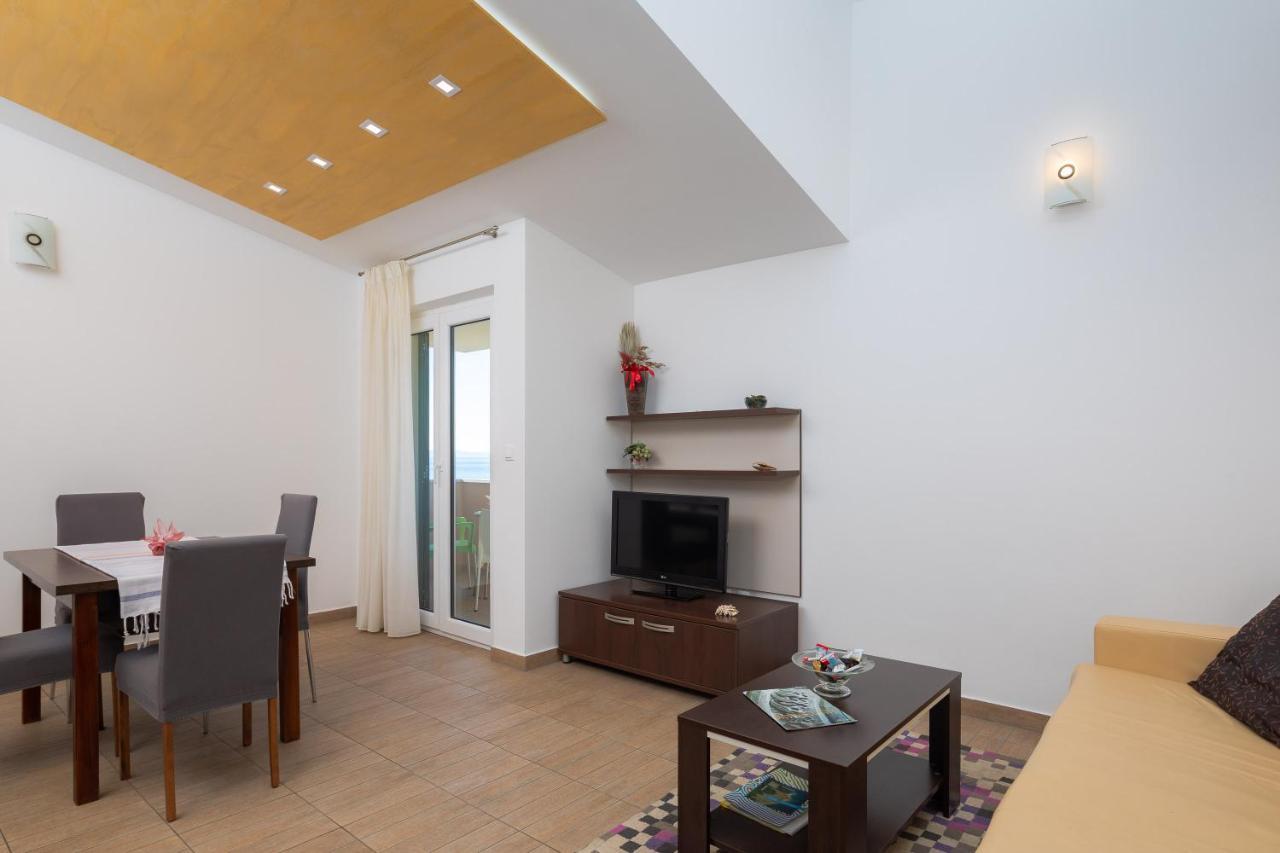 Apartments Vukovic Подстрана Екстер'єр фото