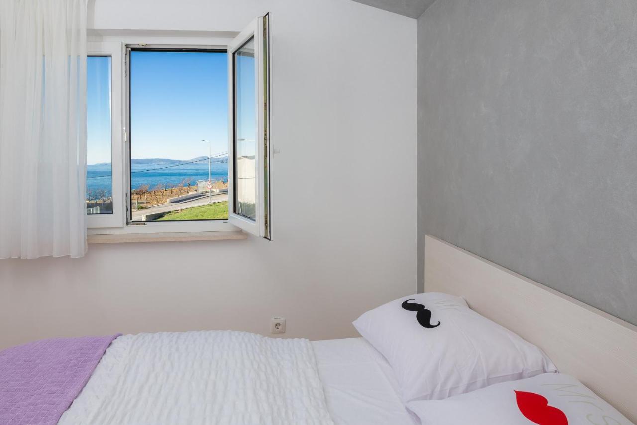 Apartments Vukovic Подстрана Екстер'єр фото