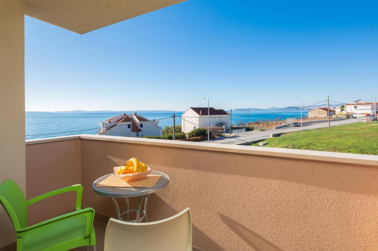 Apartments Vukovic Подстрана Екстер'єр фото