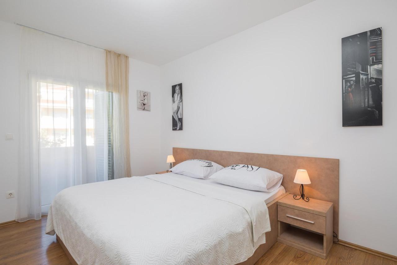 Apartments Vukovic Подстрана Екстер'єр фото