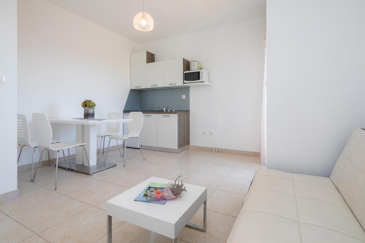 Apartments Vukovic Подстрана Екстер'єр фото