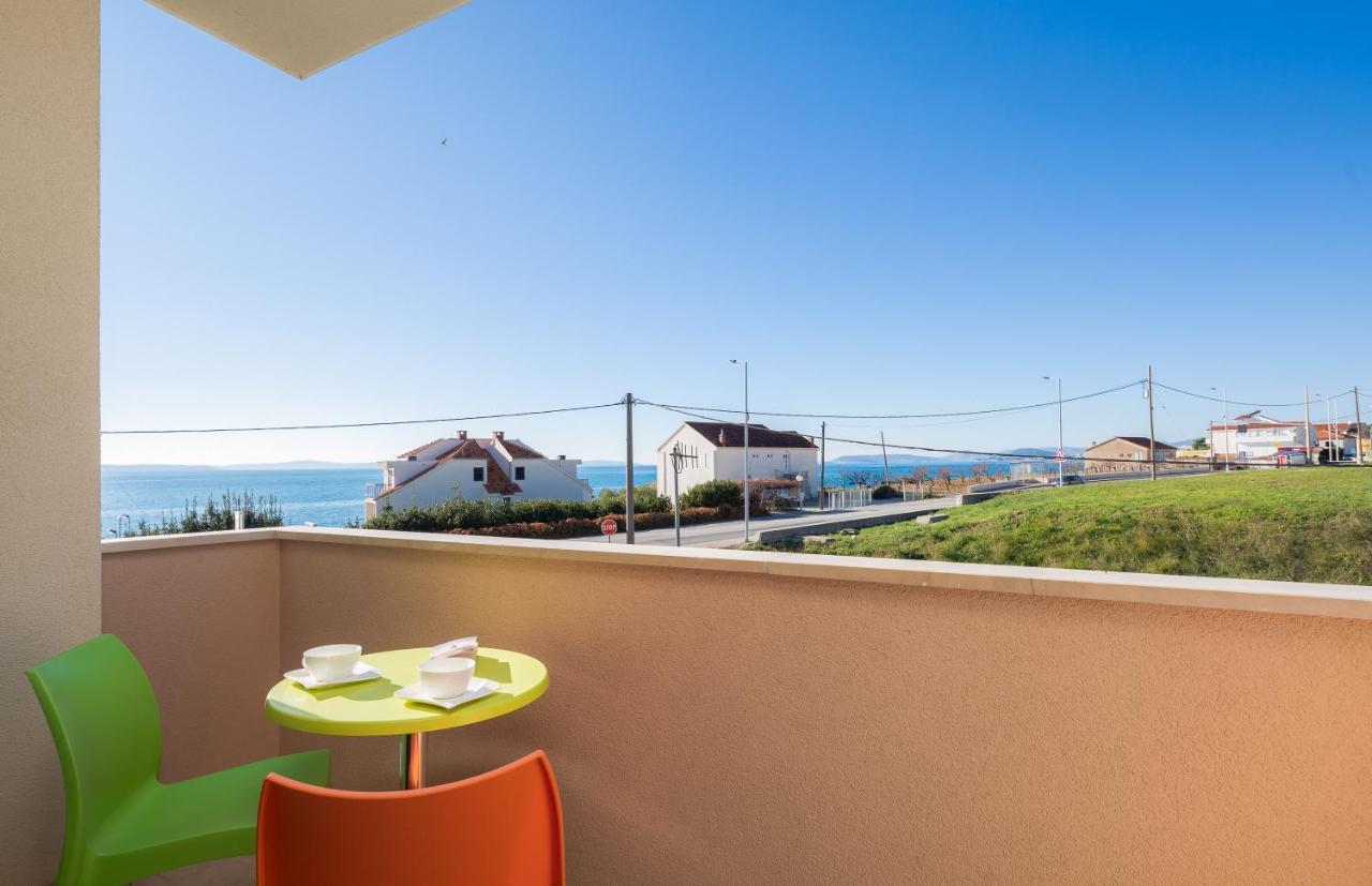 Apartments Vukovic Подстрана Екстер'єр фото