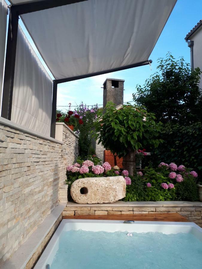 Apartments Vukovic Подстрана Екстер'єр фото