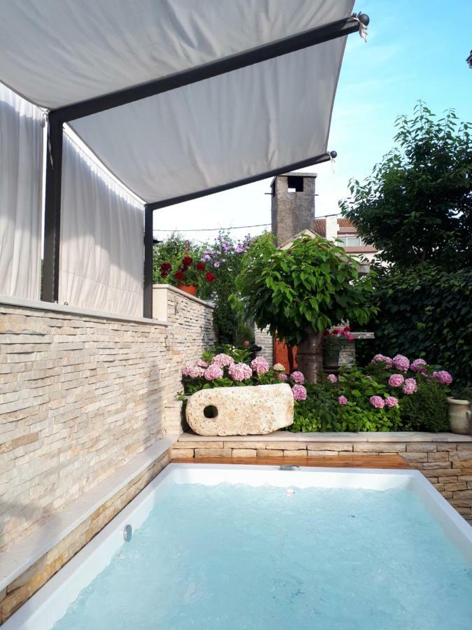 Apartments Vukovic Подстрана Екстер'єр фото